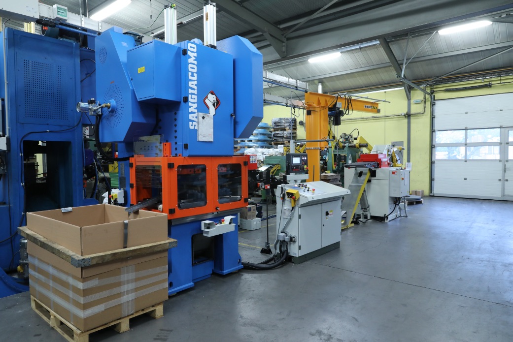 Machine emboutissage presse 100 tonnes